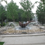 喷水 Fountain